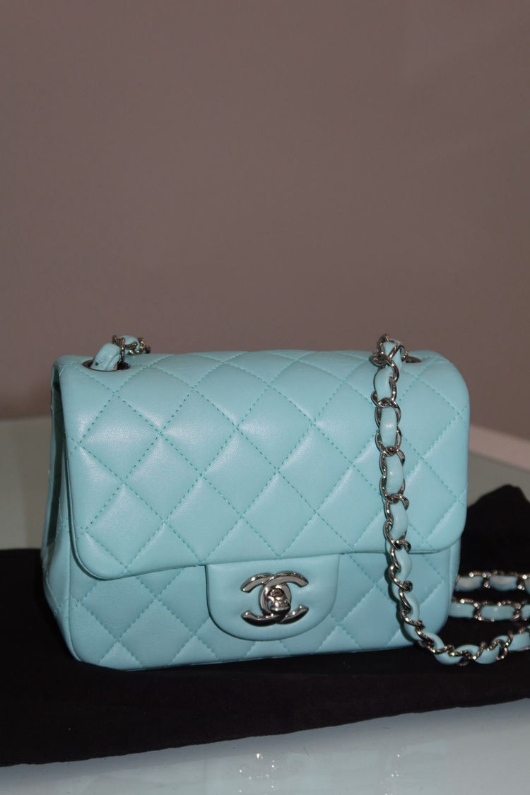 CHANEL MINI 17