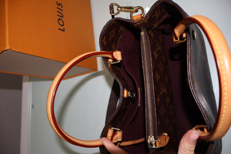 LOUIS VUITTON MONTAIGNE