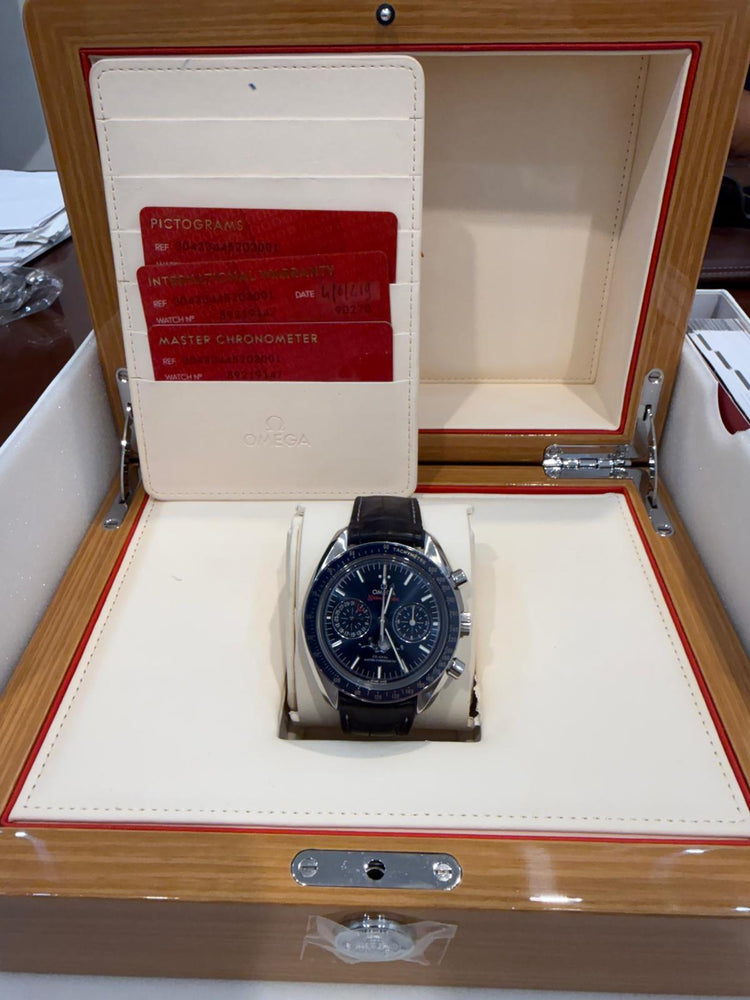 Omega Speedmaster Moonphase