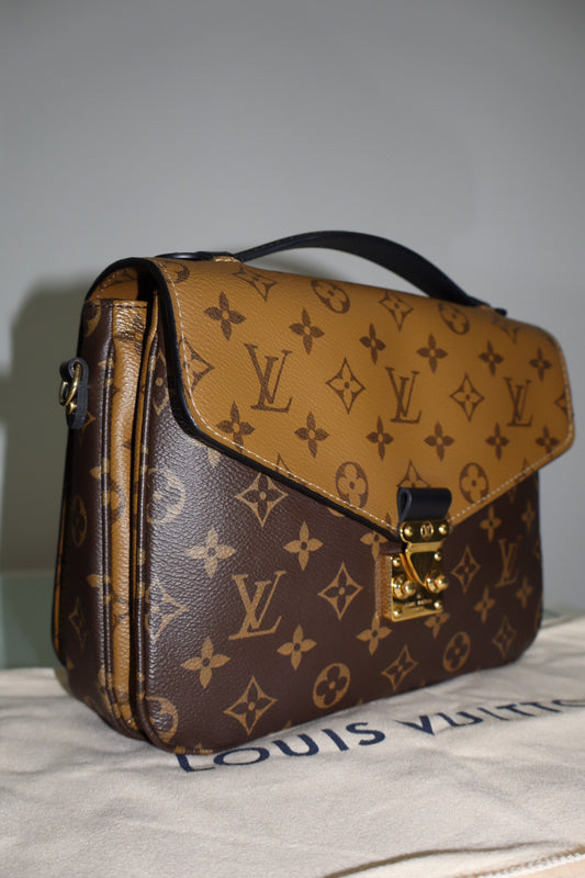 LOUIS VUITTON POCHETTE MÉTIS REVERSE