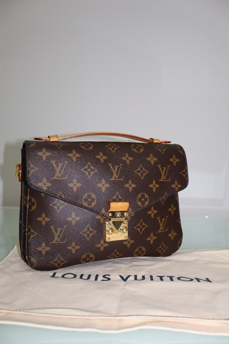 LOUIS VUITTON POCHETTE MÉTIS