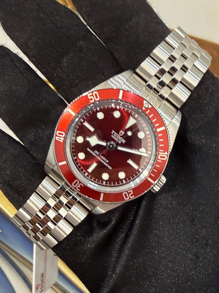 Tudor black bay