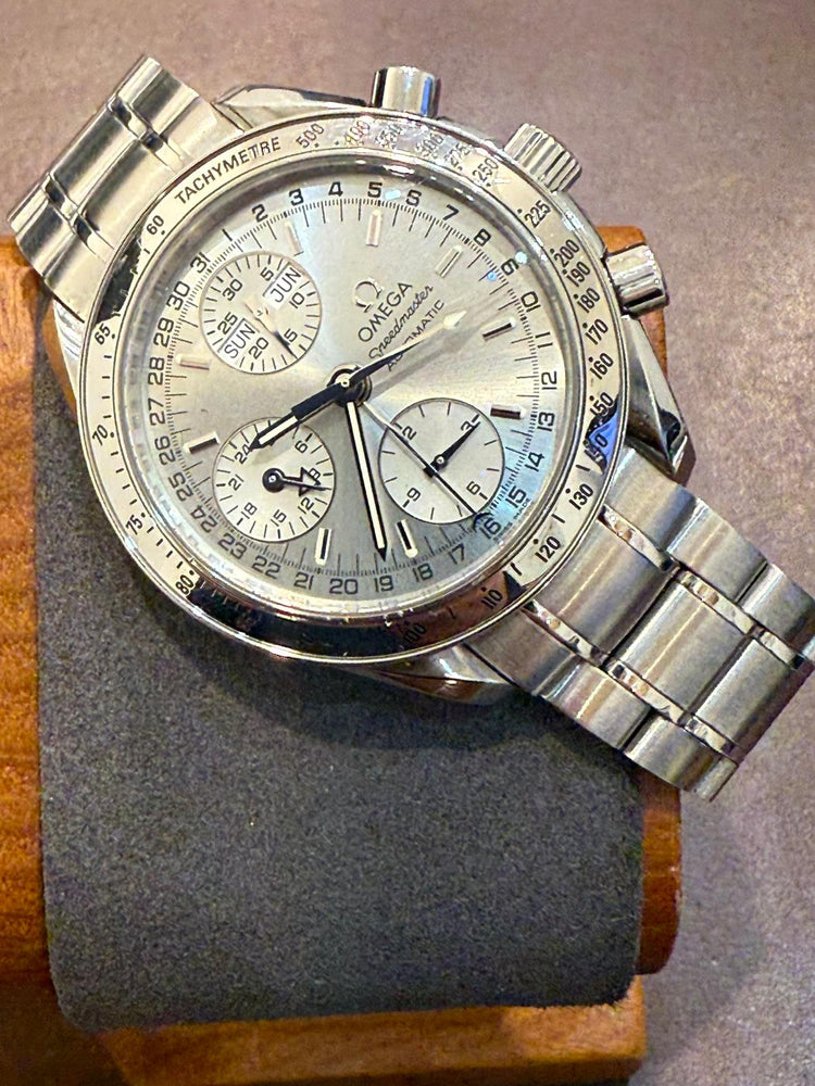 Omega speed master daydate