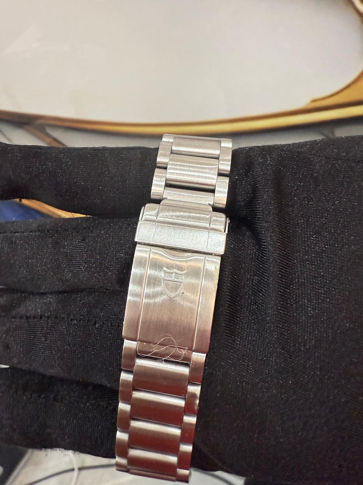 Tudor iconaut