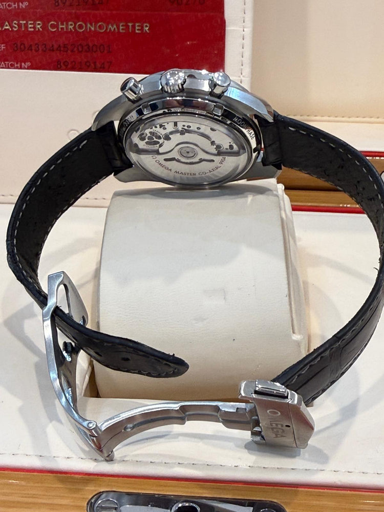 Omega Speedmaster Moonphase